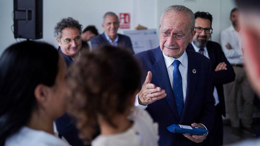 De la Torre, durante la entrega de las viviendas, ayer.