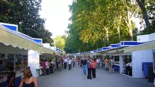 Librerías gratuitas en el Metro de Madrid por la Feria del Libro: estas son las fechas