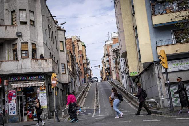 Suspendidos temporalmente un desahucio en L'Hospitalet de Llobregat y otro en Barcelona, en Poblenou
