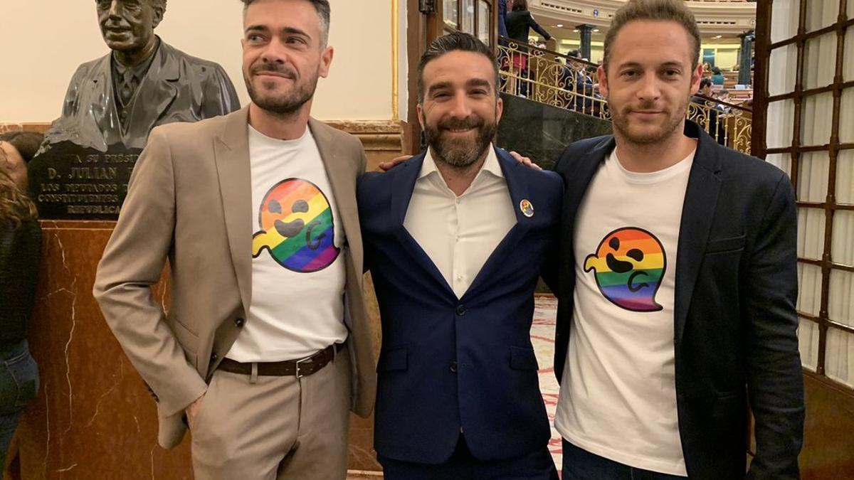 icono-gay-vox-psoe