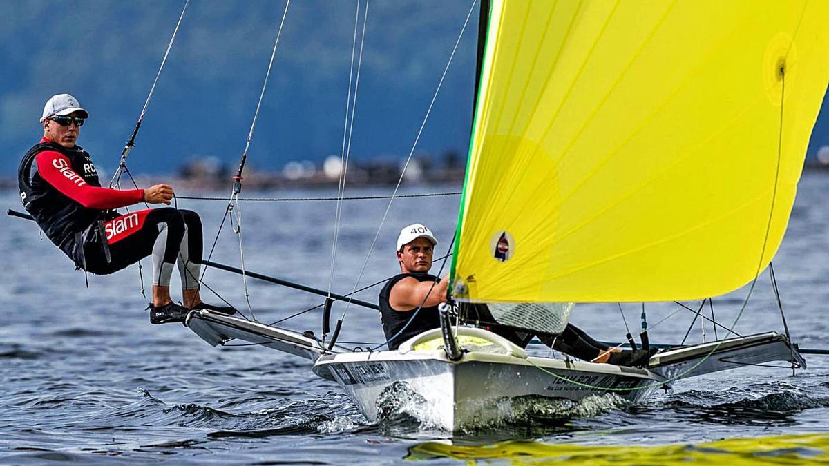 Plata de Albert Torres y Elías Aretz en el Campeonato de España de 49er