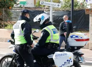 Quejas de la Policía Local de Santa Eulària: «Se podría detener a alguien todos los días, pero no hay agentes suficientes»
