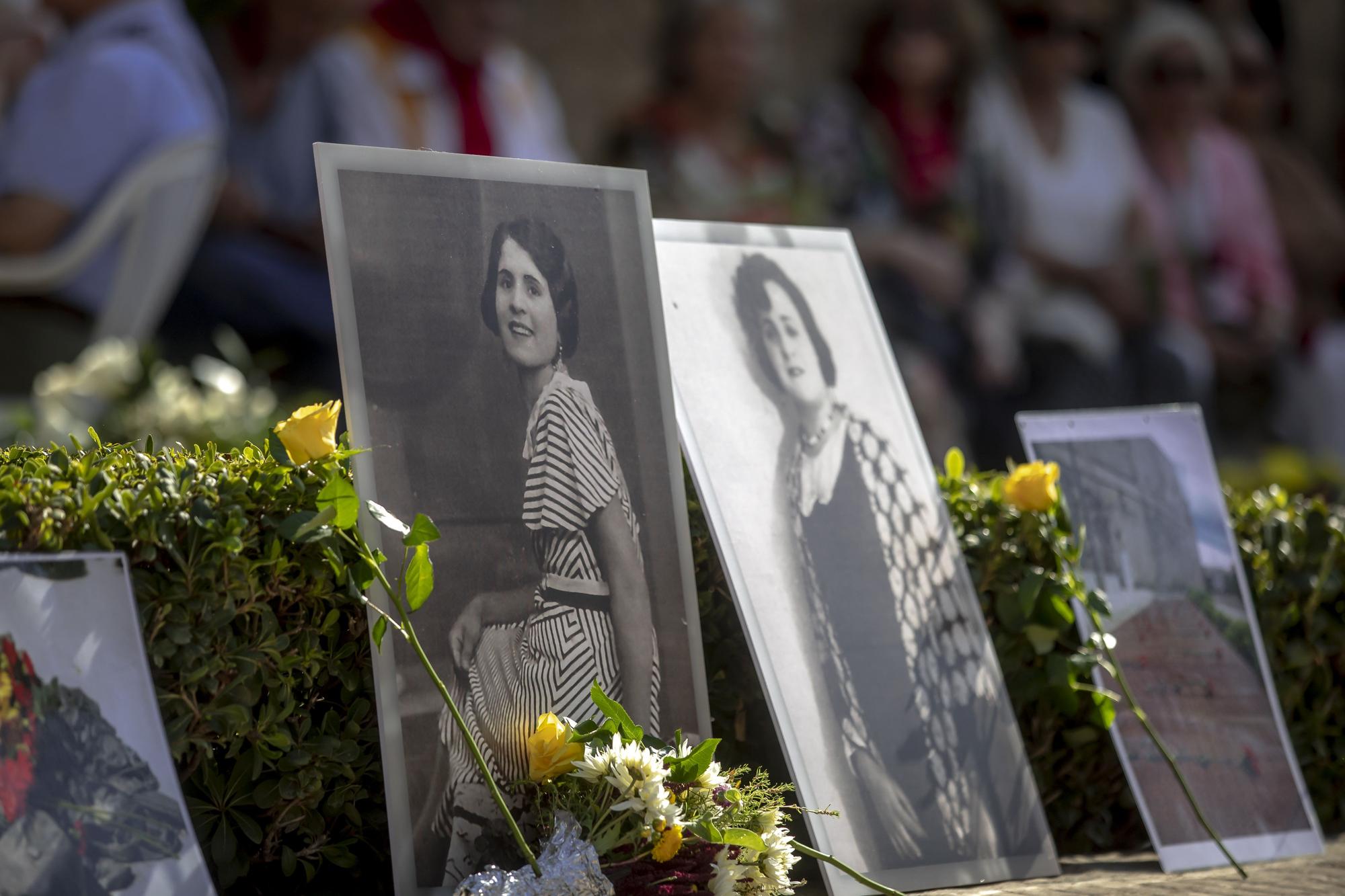 Homenaje a Aurora Picornell y las 'Roges del Molinar' en el cementerio de Palma
