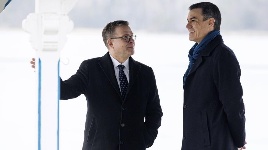 Sánchez viaja a Finlandia y Luxemburgo para seguir mostrando apoyo a Ucrania ante la amenaza de Rusia