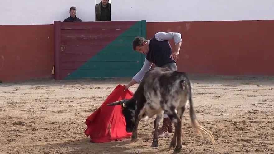 Vídeo: Paco Ramos ultima su preparación para el mano a mano con Borja Jiménez en Castellón