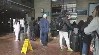 Los sindicatos ferroviarios desconvocan la huelga tras una jornada con incidencias