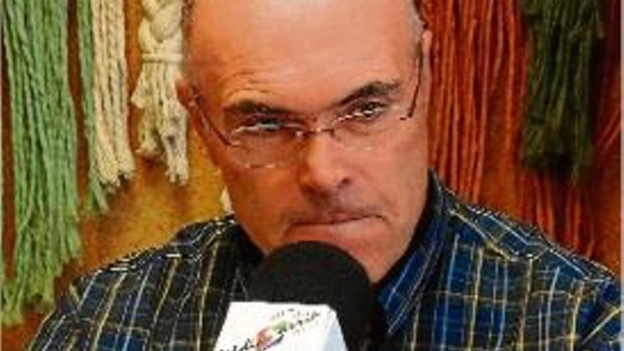 El doctor Taberner en una entrevista a Ràdio Sarrià.