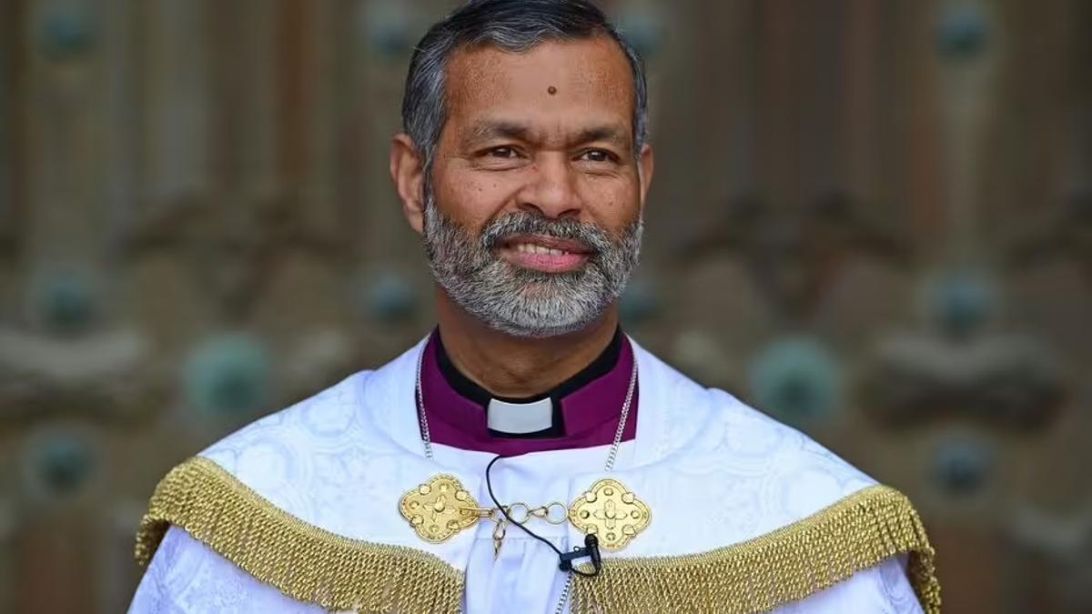 El obispo John Perumbalath.