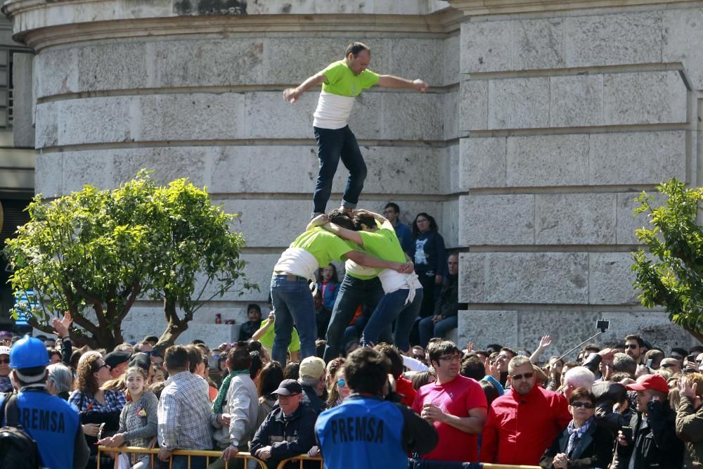 Búscate en la mascletà del 13 de marzo