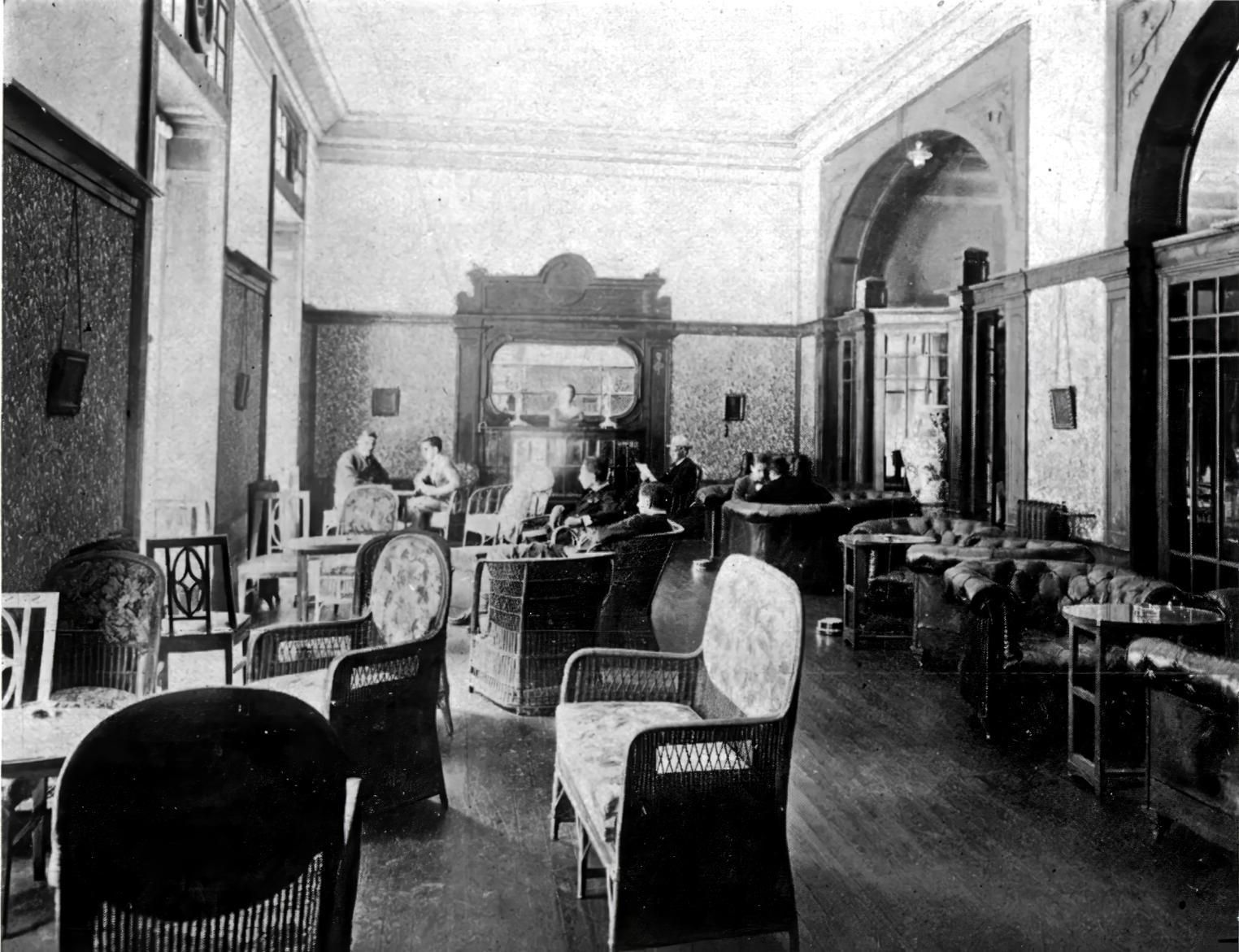 1922. Instaciones del Casino en la calle del Príncipe