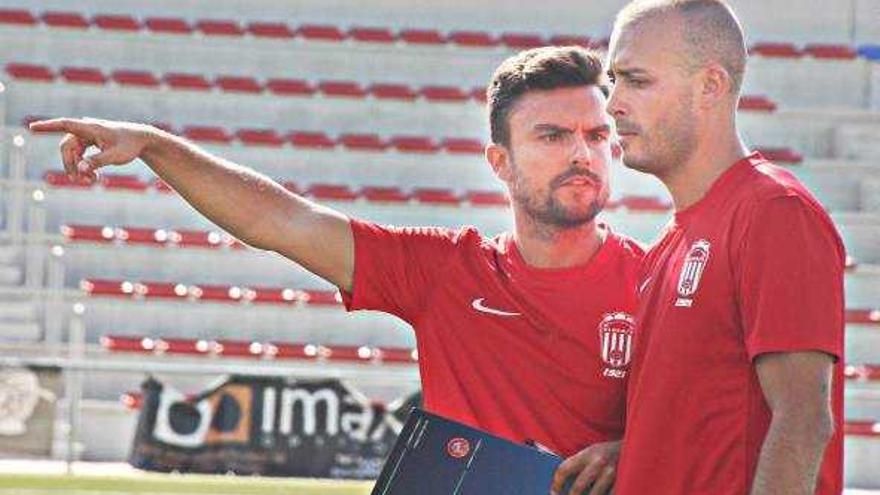 Yeste precisa una ficha como segundo técnico del Eldense para cumplir su sanción