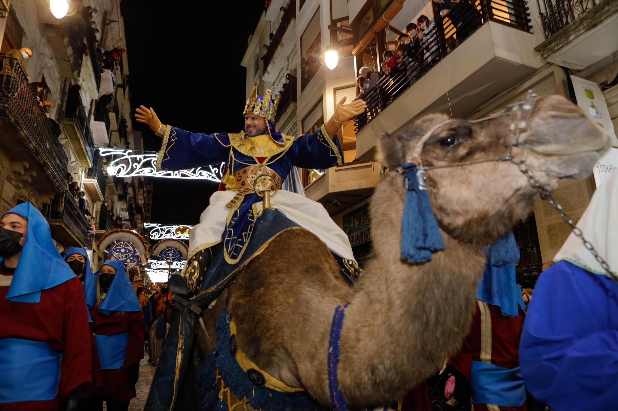 Sin abrazos  a los Reyes magos de Alcoy