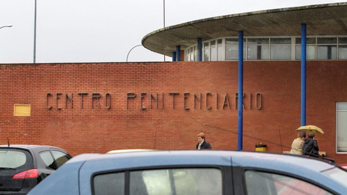 Fachada de la prisión de Teixeiro donde está encarcelada la etarra Inés del Río.