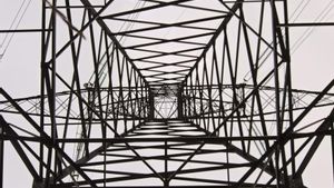 Una torre de la red de transporte de electricidad.