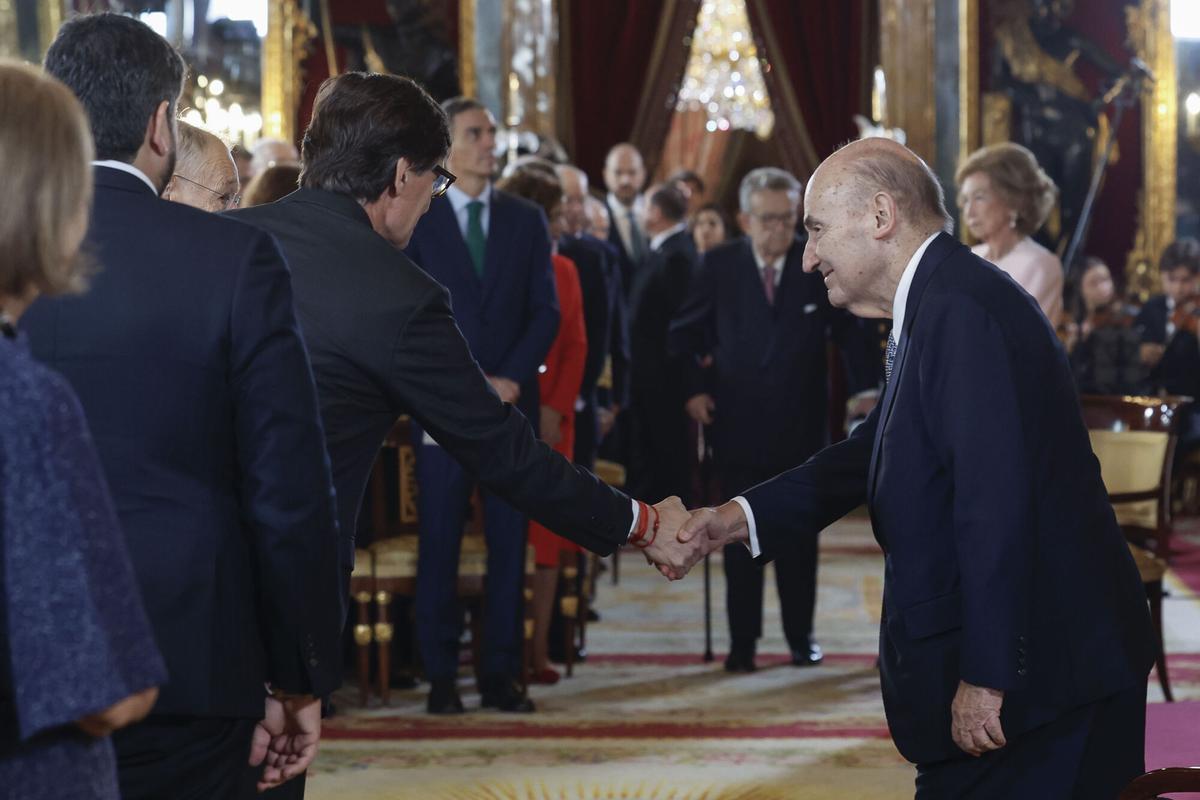 Acto en el Palacio Real por los 50 años de Monarquía. Acto en el Palacio Real por los 50 años de Monarquía.