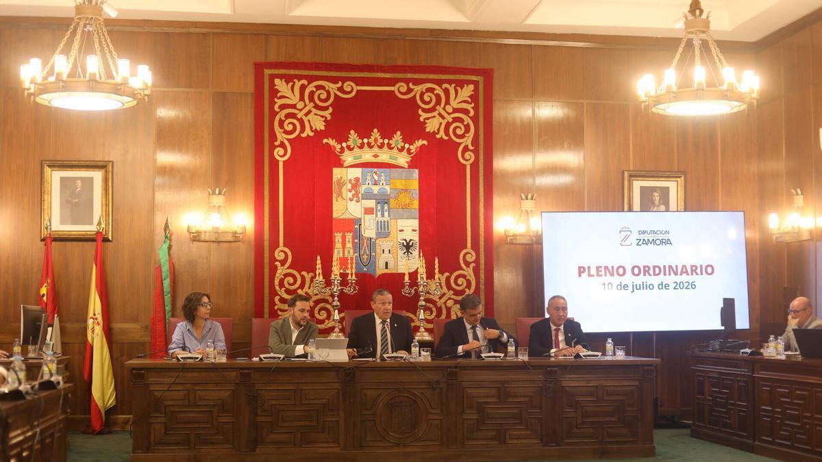 Equipo de Gobierno durante la celebración del pleno de la Diputación Provincial de Zamora.
