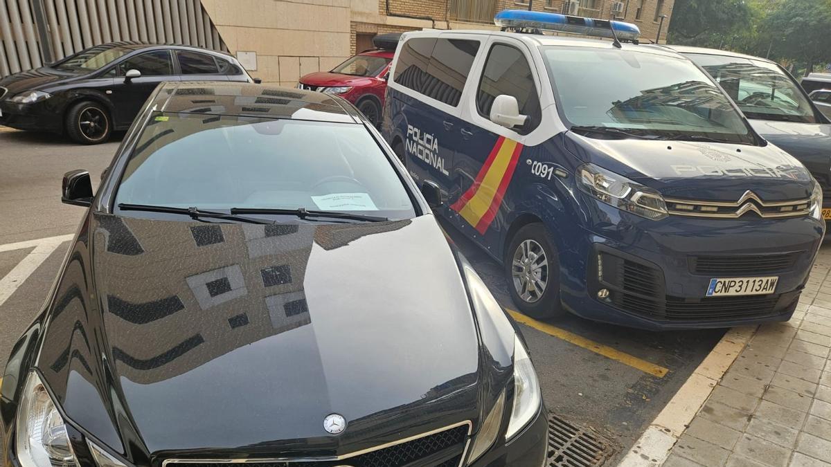 Vehículo intervenido por la Policía en la operación.
