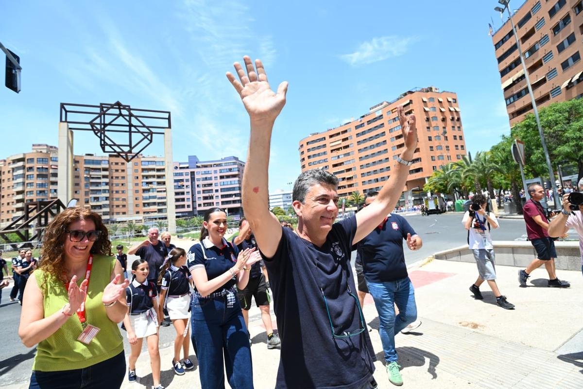 La última mascletà antes del inicio de las Hogueras, en imágenes