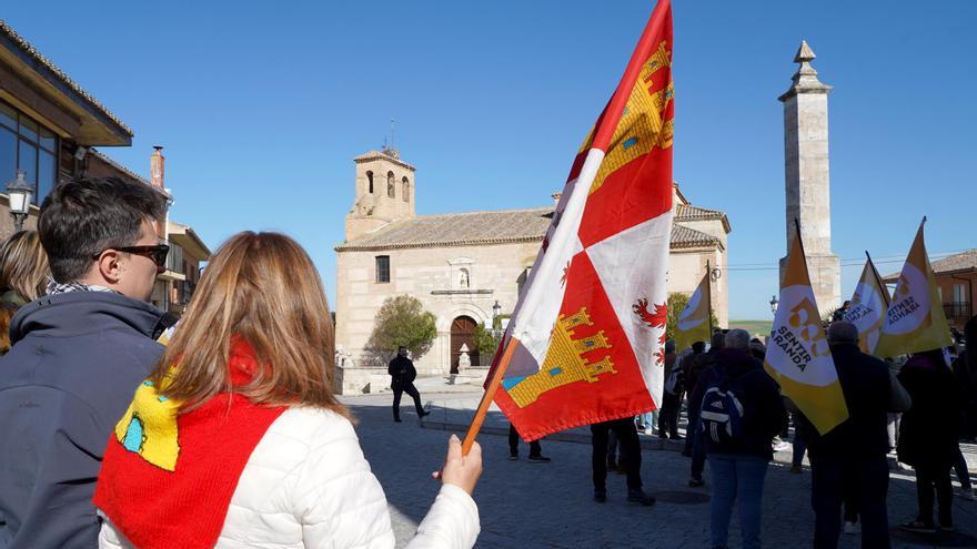 Unas 15.000 personas viven el Día de Castilla y León en Villalar de los Comuneros