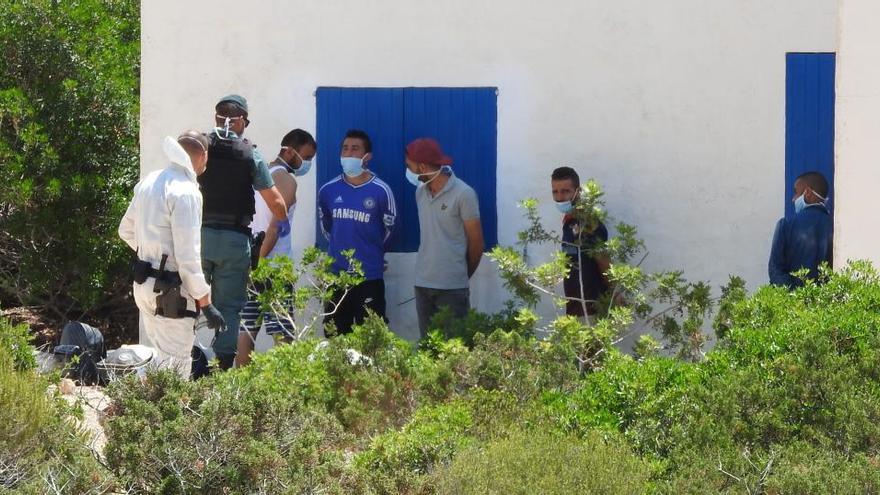 Detenciones de migrantes  por la Guardia Civil y Policía Local en Formentera.