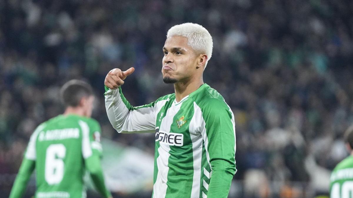Cucho Hernández, convocado con Colombia para el Mundial 2026 y defendido por Néstor Lorenzo: "Prioricé el momento actual, que está siendo muy bueno en su caso"