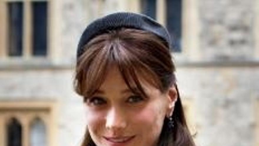 La esposa del presidente de Francia, Carla Bruni, durante su visita al Castillo de Windsor en Berkshire, al sur de Reino Unido.