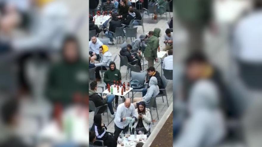 Vídeo: Así estaba la terraza en la que intervino la policía local de Oviedo