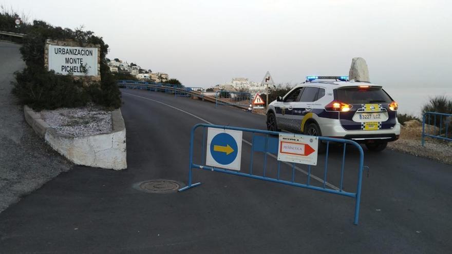 Restringen el tráfico en la costa sur de Peñíscola por riesgo de derrumbes