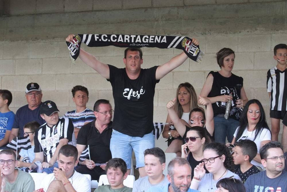 Ambiente en el FC Cartagena - Extremadura
