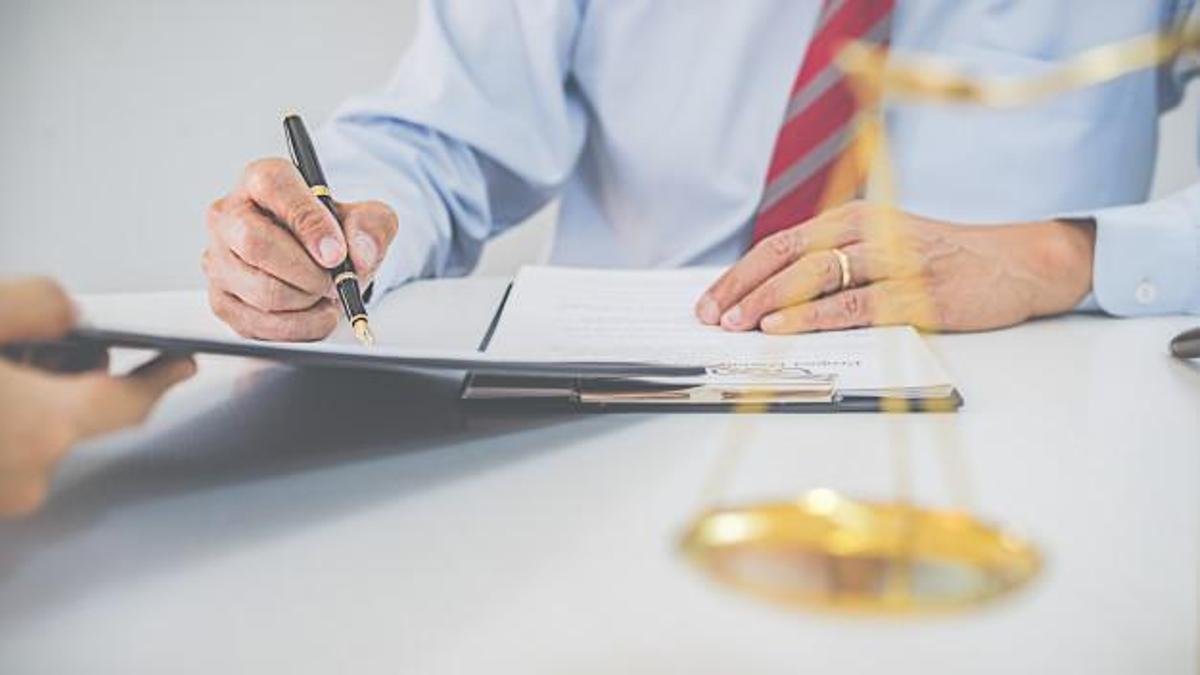 Enrique Blasco Abogados es un despacho con experiencia probada en un amplio espectro de la jurisdicción.