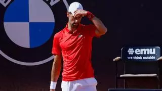 Djokovic se excusa tras la derrota: "Puede que me haya afectado el botellazo"