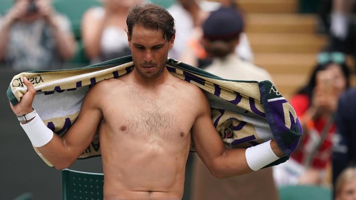 Rafa Nadal, en uno de los descansos durante el partido ante Jo-Wilfrec Tsonga.