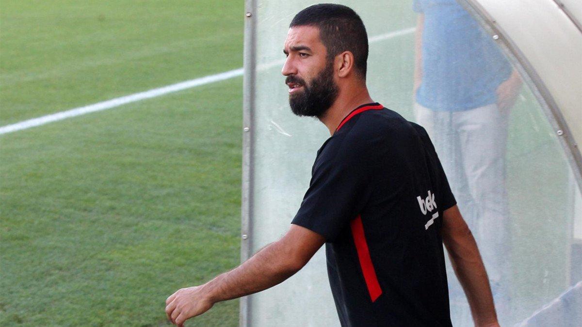 Arda Turan no se ha estrenado esta temporada