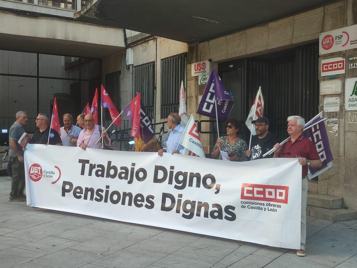 Manifestación por el Día del Mayor