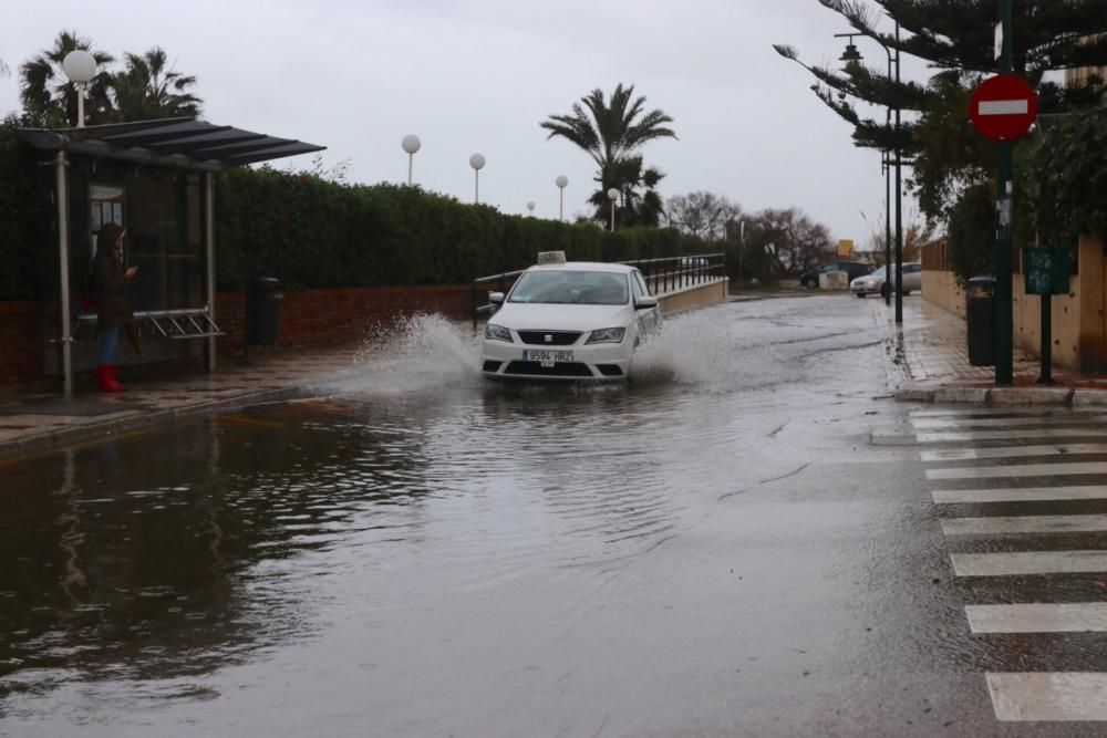 La capital de la Costa del Sol amanece bajo las nubes y con una previsión de lluvias intensas que se quedarán hasta la próxima semana