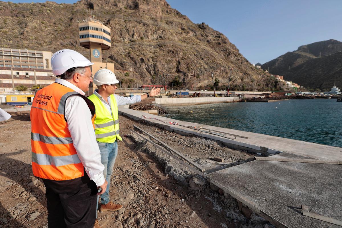 El presidente de Puertos de Tenerife recorrer la zona de obra.