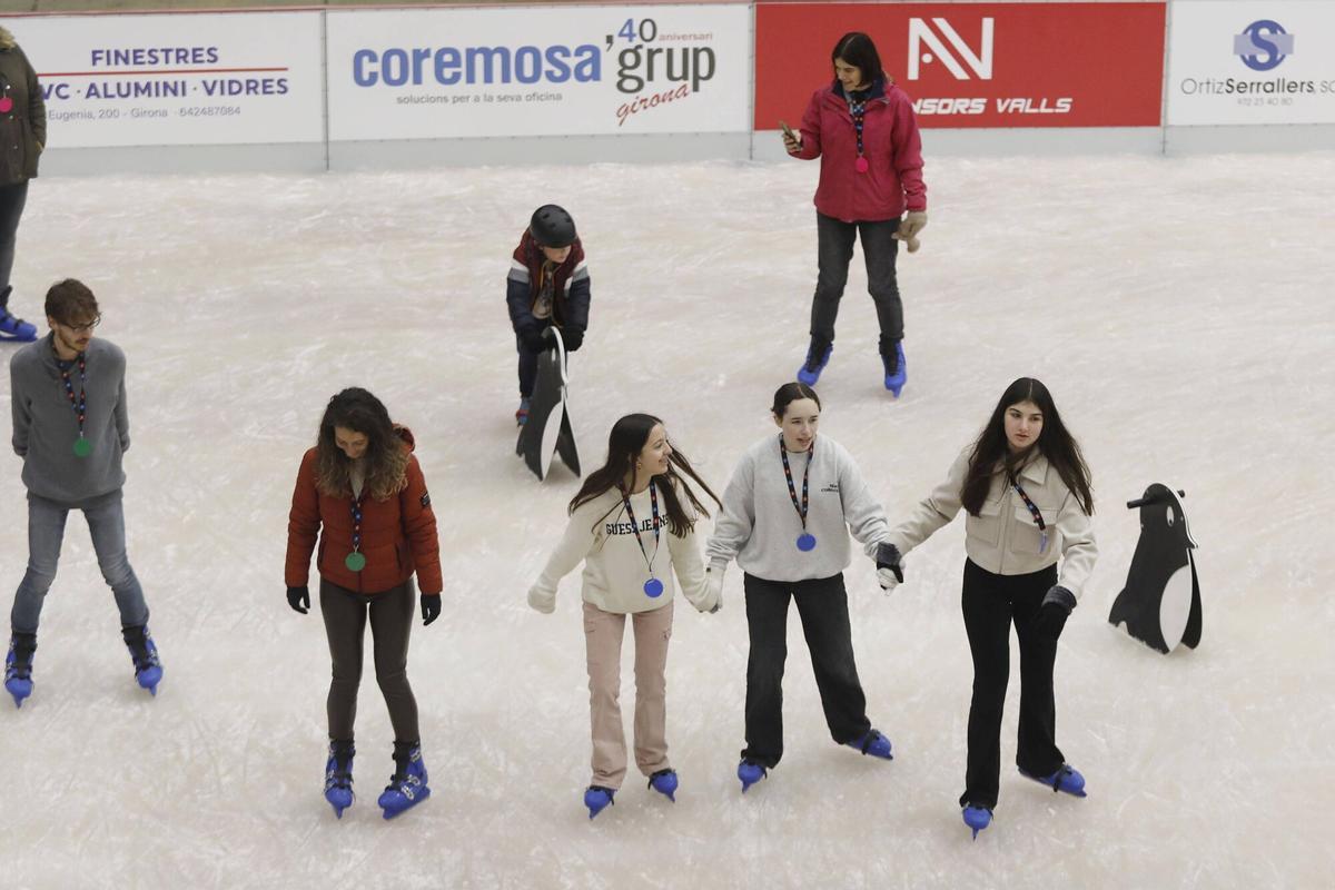 Les imatges del primer dia de la pisya de de gel de Girona