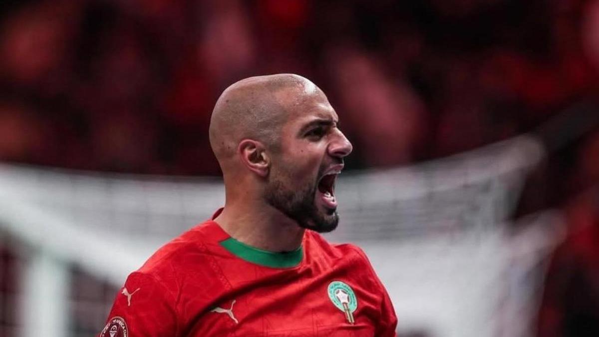 Sofyan Amrabat en un partido con Marruecos durante la Copa África