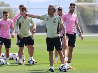 Carvalhal: “Es la última bala que tenemos, los jugadores y la gente sienten esto”