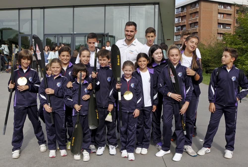 Encuentro del medallista olímpico, Saúl Craviotto, con alumnos del Colegio La Asunción