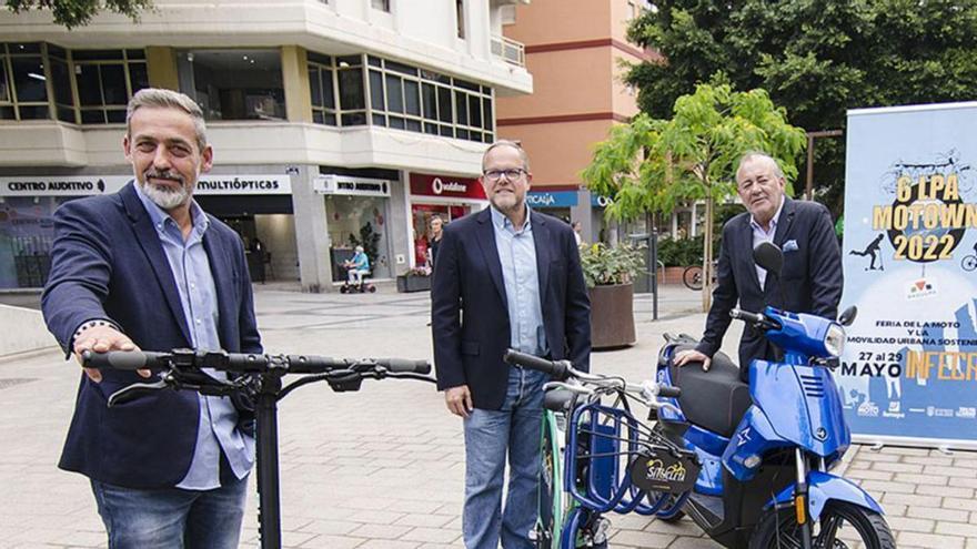 Desde la izquierda, Manuel Marrero, José Eduardo Ramírez y Juan Carlos Betancor. | | LP