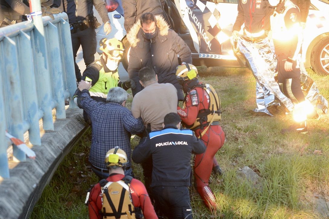 La detención del hombre que se tiró al río Lérez para huir de la policía