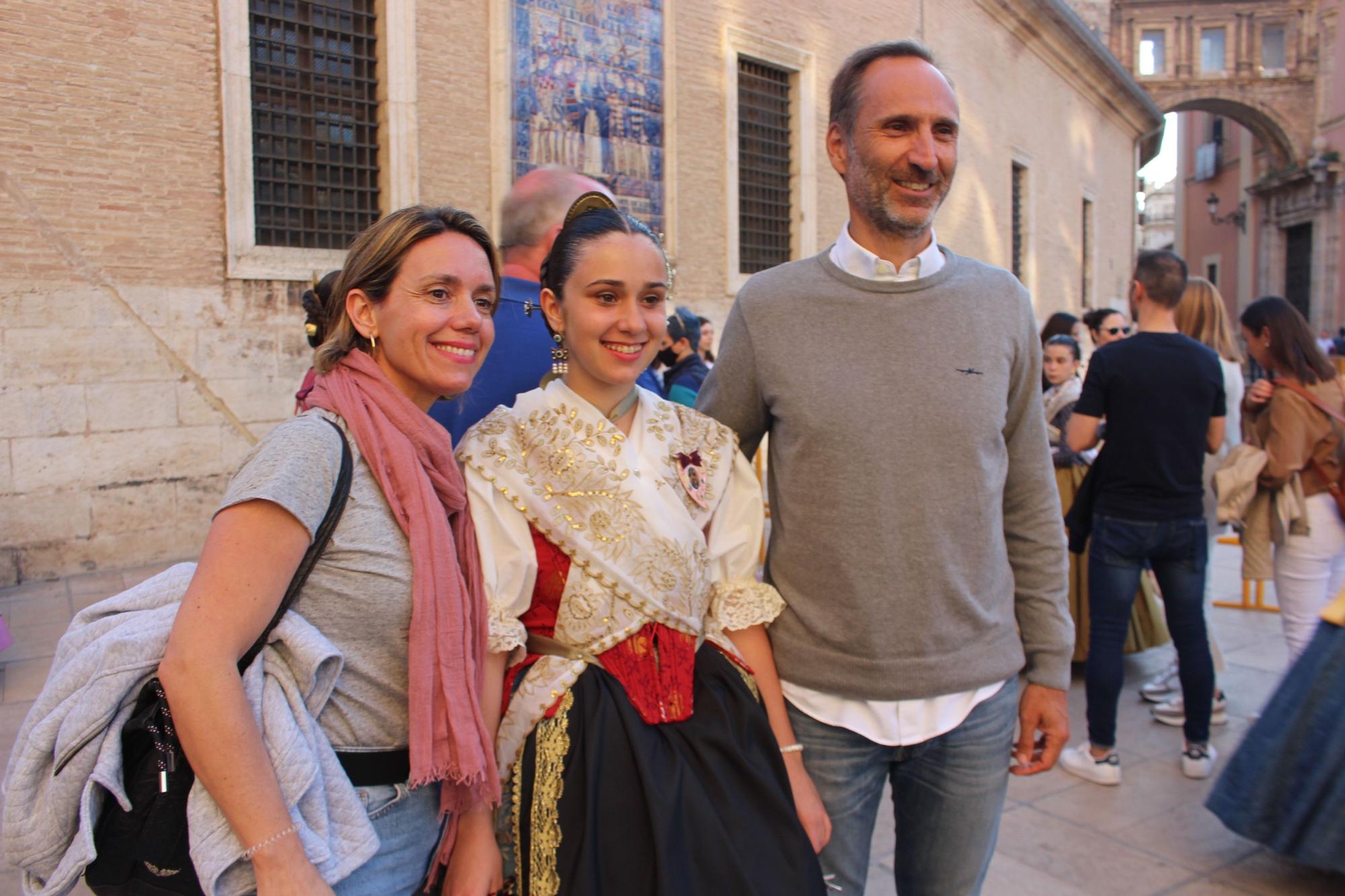 Estreno de la indumentaria de Carmen, Nerea y las cortes de 2022 y 2020-2021