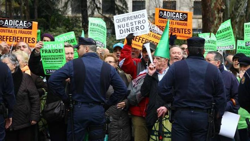 Ceiss deberá devolver 150.000 euros a un anciano que compró subordinadas