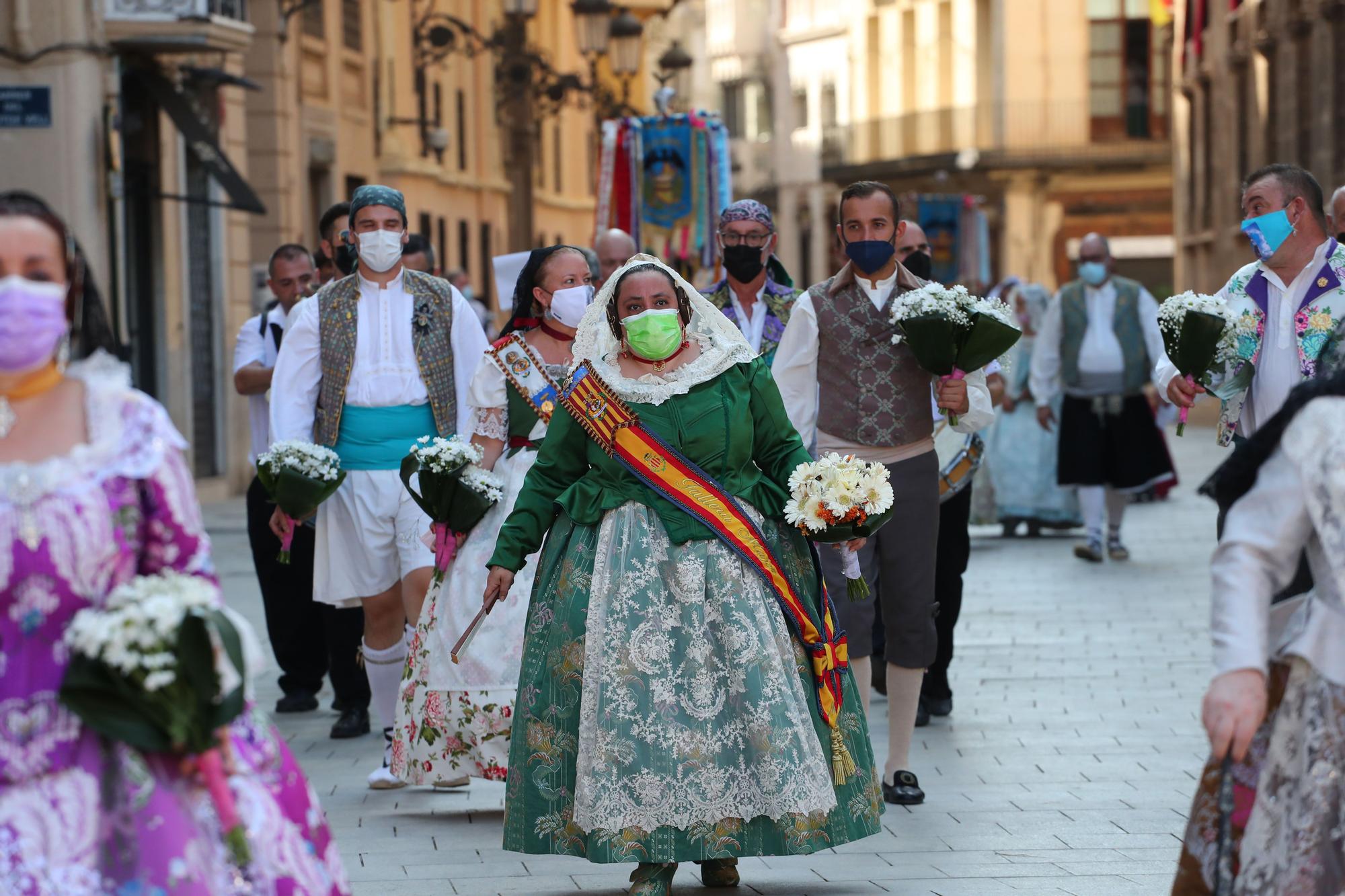 Búscate en la ofrenda por la calle caballeros de las 17:00 a las 18:00