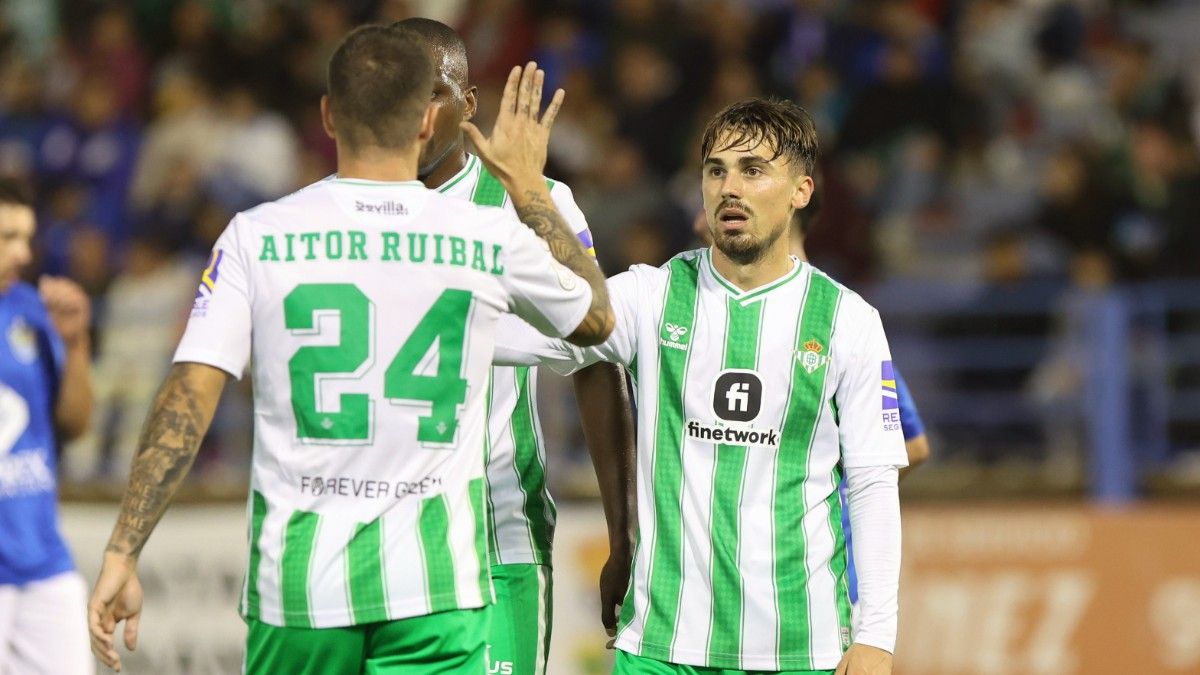 Alineaciones de cd hernán cortés contra betis