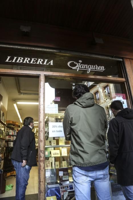 La libreria Ojanguren cierra sus puertas