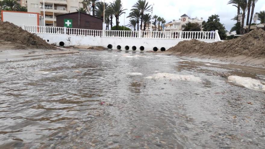 Las lluvias dejan hasta 70 litros por metro cuadrado en la Vega Baja