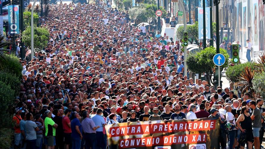 Primera huelga del metal en 14 años: más de mil trabajadores se manifiestan por el centro de Vigo