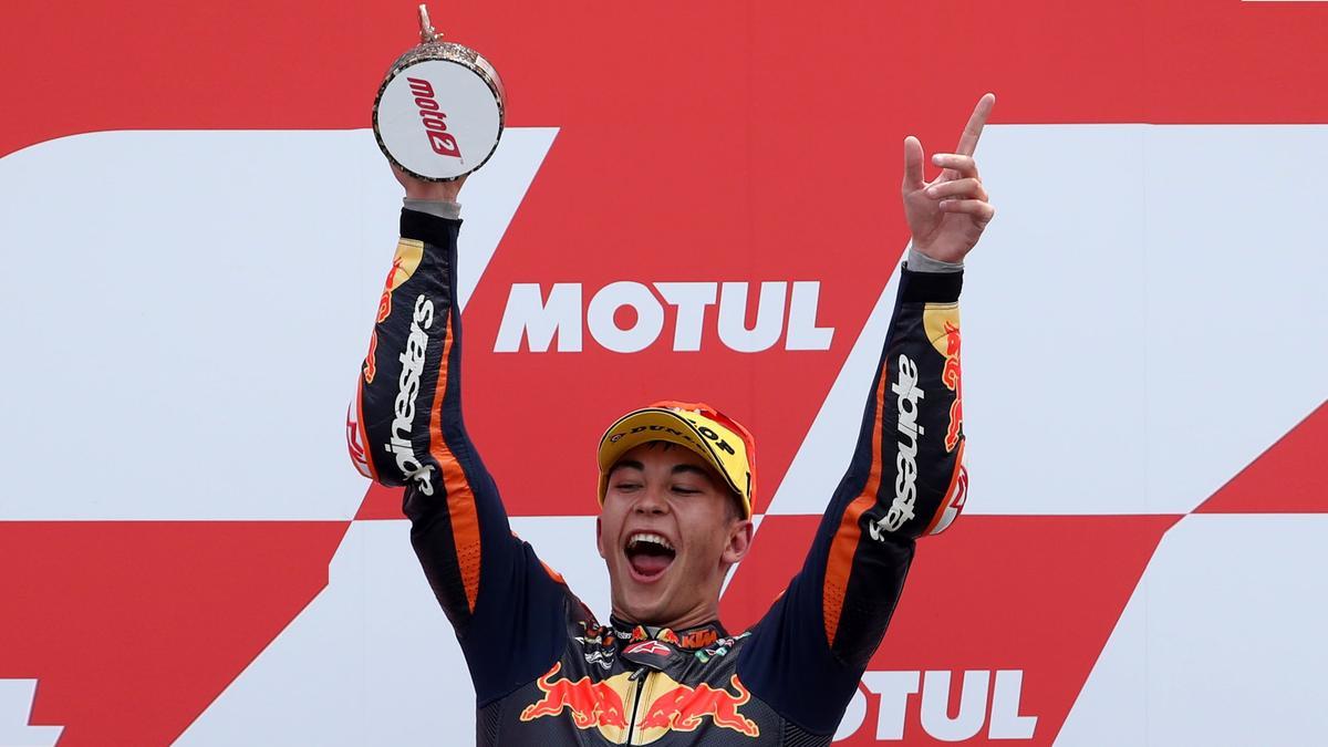 Tercer triomf d’un portentós Raúl Fernández